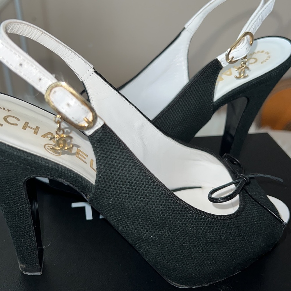 Chanel sandals - Picture 5 of 6